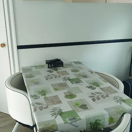 La Campagne - 3 Personnes Apartment